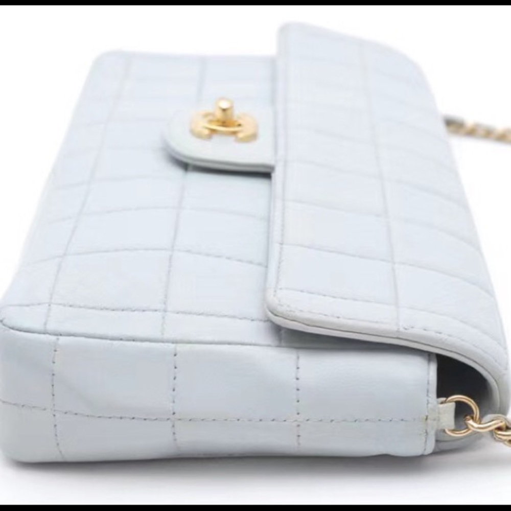 ISO Chanel Chocolate Bar East West Flap Bag - Picture 4 of 9